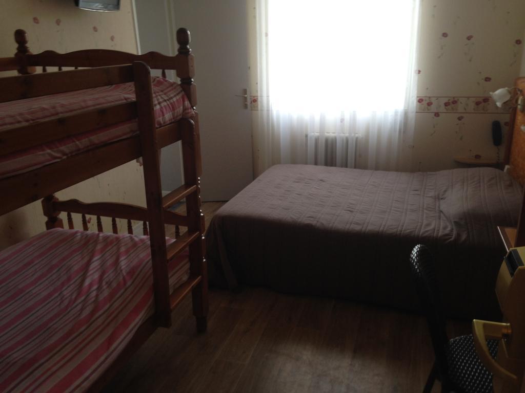 Arcantis Hotel La Residence Сержи Номер фото